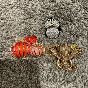 Baba_girls Set Sparkling Animal and Pumpkin Brooch